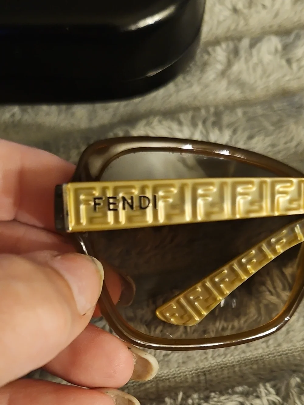 Fendi retail 450